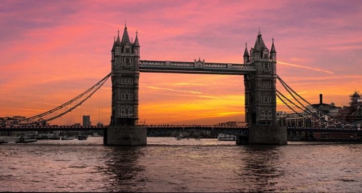 Tower Bridge, Londra