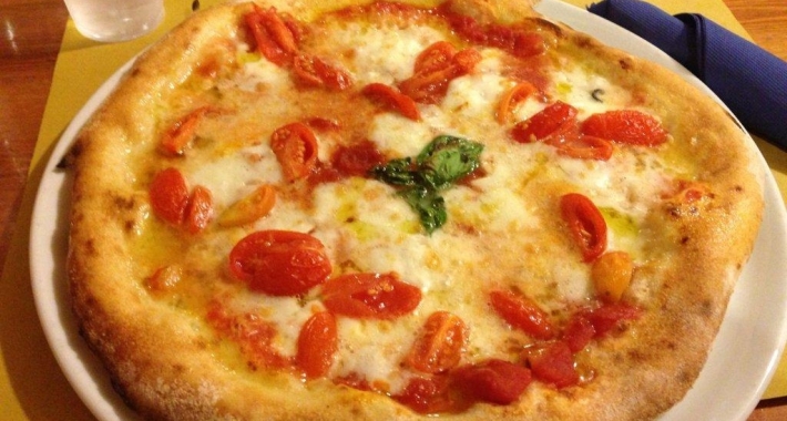 Pizza margherita di Antica Stabia Pizzeria