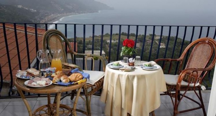 Taormina al Bacio