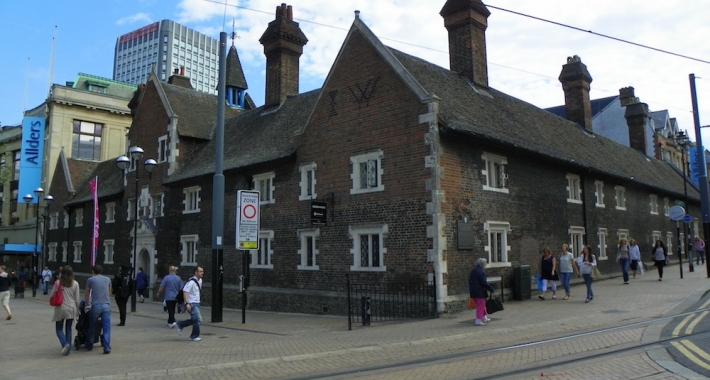 Whitgift Almshouses, Croydon, Londra