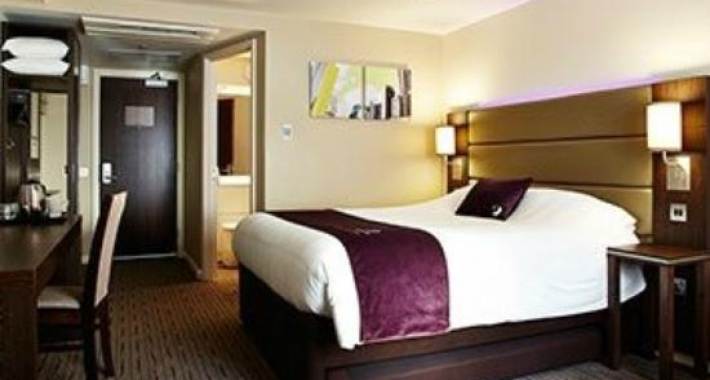 Premier Inn London Greenford Hotel