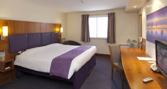 Premier Inn London Ealing Hotel