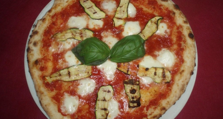 Pizza bufala e zucchine