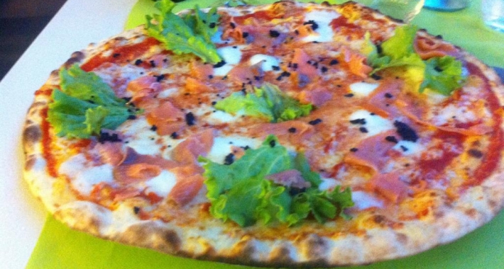 Pizza con salmone