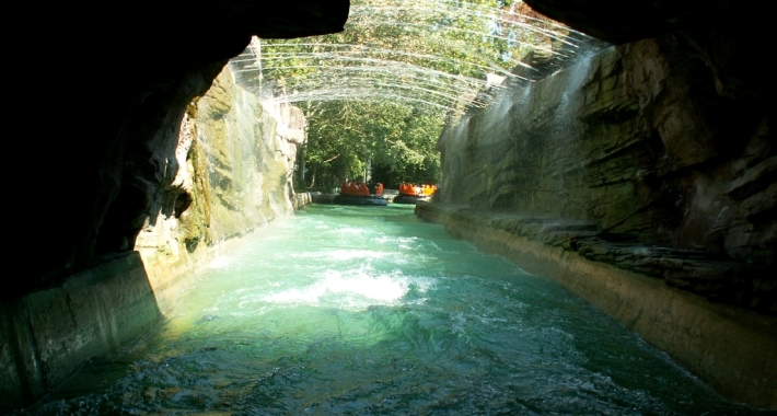 La grotta della doccia - Mirabilandia