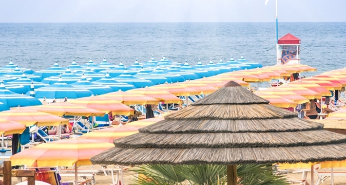 Stabilimento balneare della spiaggia di Rimini
