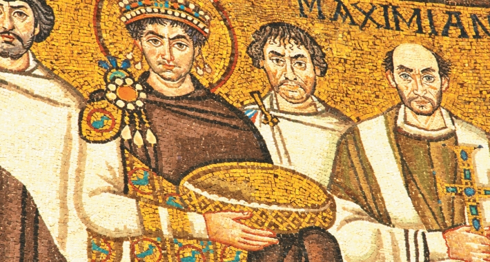 Mosaico presente nella Basilica di San Vitale che raffigura l'Imperatore Bizantino Giustiniano