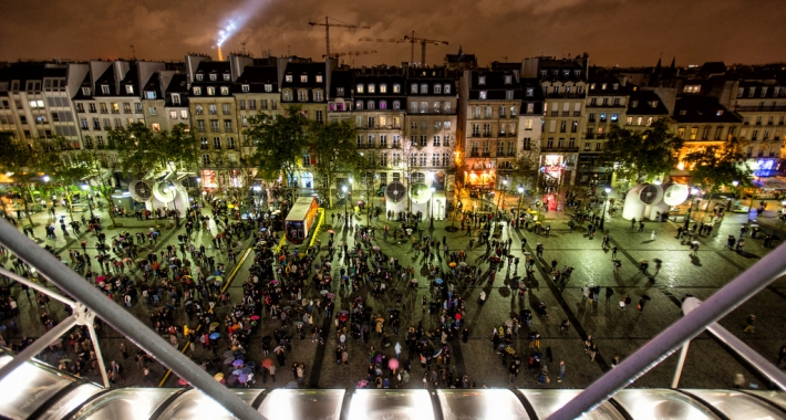 Parigi di notte vista dal Centre Pompidou