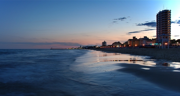 Jesolo by night