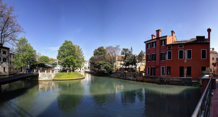 TREVISO. L'ISOLA DELLA PESCHERIA - PANORAMA CON IL FIUME CAGNAN.