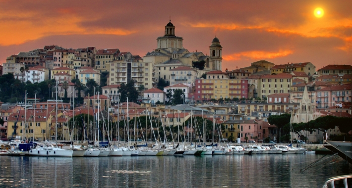 Imperia – Il finire del giorno su San Maurizio