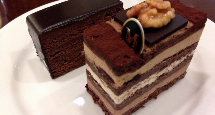 Fette di torte al cioccolato del mastro cioccolataio Michel Chaudun