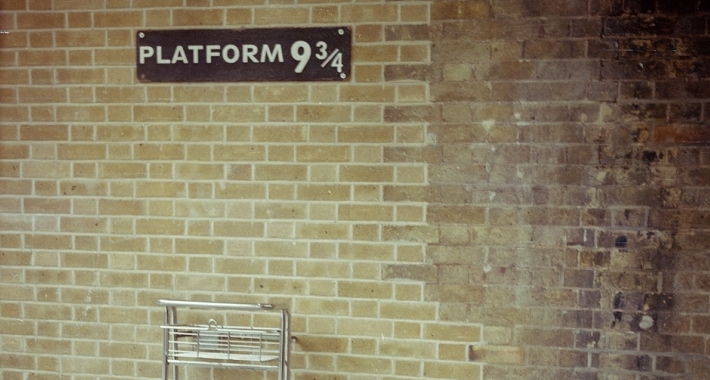 il binario di Harry Potter alla stazione di Kings Cross di Londra