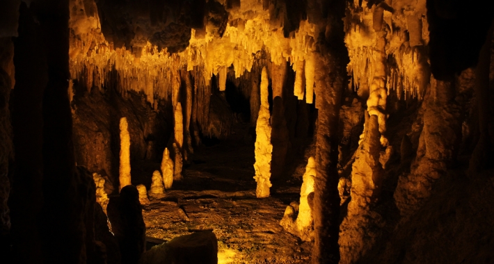 Grotte di castellana, stalattiti e stalagmiti