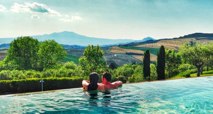 Piscina esterna del Fonteverde Tuscan Resort Spa 