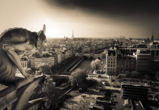 Gargoyles osservano Parigi